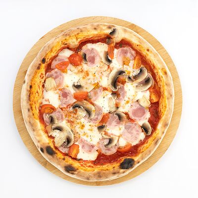 С ветчиной и грибами в Мука & Вода по цене 770 ₽