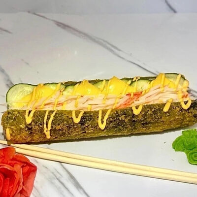 Хот-дог с крабом в Суши мира по цене 380 ₽