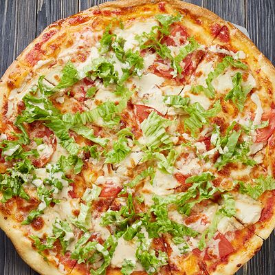 Цезарь в 909 Pizza& Pasta по цене 399 ₽