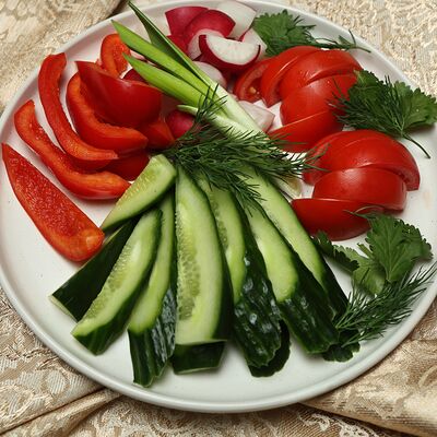 Ассорти овощное в Тюльпан по цене 455 ₽