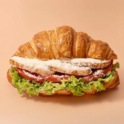 Круассан Цезарь в Кулинария Патрик & Мари по цене 517 ₽