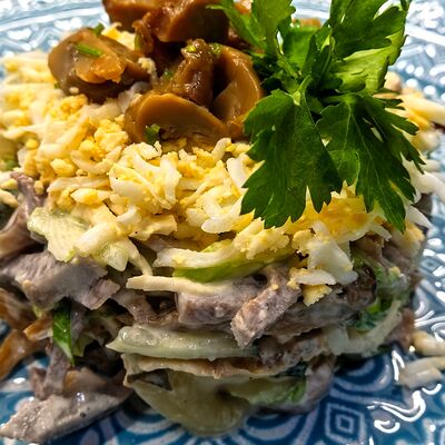 Салат Английский в Шафран по цене 540 ₽