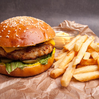 Чикен бургер в Марк Твен по цене 250 ₽