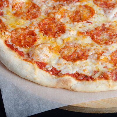 Пицца Пеперони в Ваф и Раф по цене 480 ₽