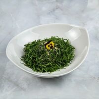 Салат с угрем, шпинатом и авокадов Bambini bar