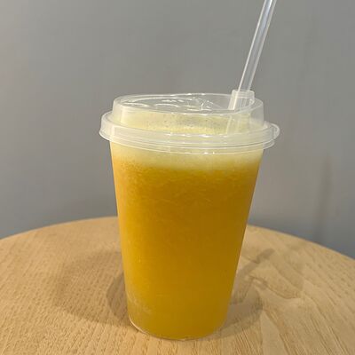 Фреш апельсиновыйв S-coffee House по цене 450 ₽