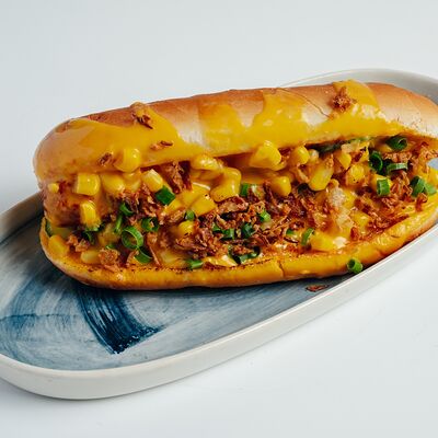 Хот-дог кукурузный чеддер в Everland по цене 890 ₽