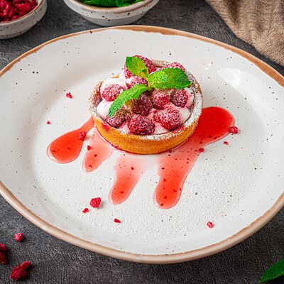 Тарталетка малиновая в Поляна по цене 430 ₽