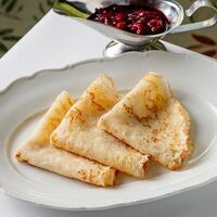 Блины с топпингами на выбор в Mio Bistrot