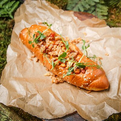 Хот-дог Чили в 8 seconds pub по цене 620 ₽