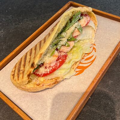 Пита с креветкой в Миндаль по цене 660 ₽