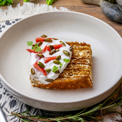 Медовый бисквит со сметанным кремом в Белок по цене 550 ₽