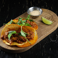 Taco de Carnitas в Branch Garage