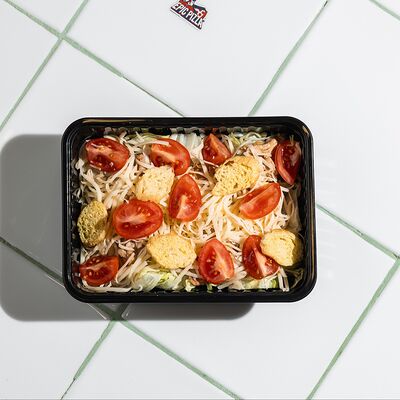 Цезарь с курицей в Epic Pizza по цене 530 ₽