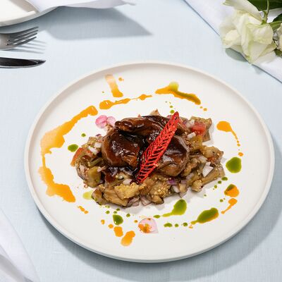 Бараньи язычки в соусе демиглас в Замок Двин по цене 1060 ₽