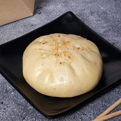 Бань бао с курицей и шампиньонами в 4Pho по цене 220 ₽