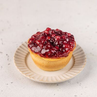 Тарталетка с брусникой в АндерСон по цене 320 ₽