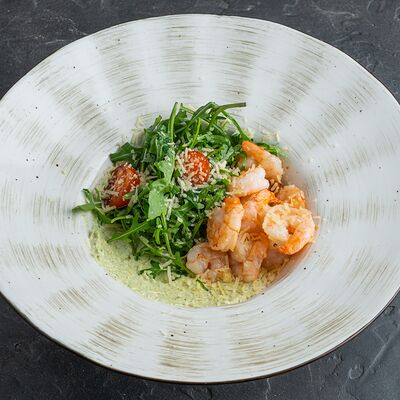 Тигровые креветки с рукколой и соусом сливочный песто в Jager Meet to Eat по цене 940 ₽