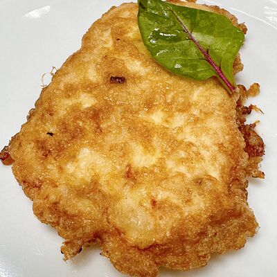 Филе куриное в яйце (обеденное меню) в Кафе Театральное по цене 215 ₽