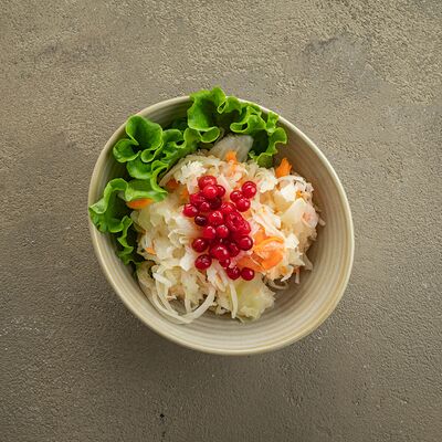 Квашеная капуста с моченой брусникой в Русская рыбалка по цене 280 ₽