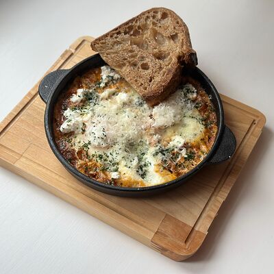 Шакшука в Florinskiy bistro по цене 690 ₽