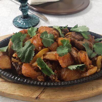 Жаркое из баранины в Шашлык Гриль Хаус по цене 620 ₽