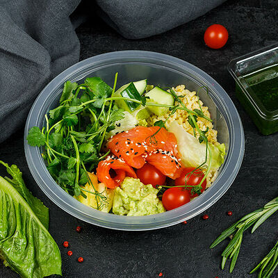 Зеленый боул с копченой форелью, бобами эдамаме, соусом гуакамоле и рисом в МИЛТИ по цене 370 ₽