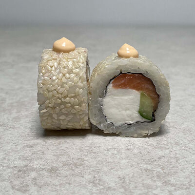 Лосось в кунжуте в Risoy по цене 690 ₽