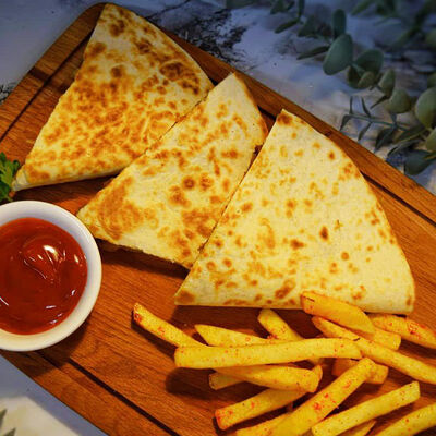 Кесадилья с фаршем в Boldesno по цене 328 ₽