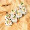 Ролл с тунцом и авокадо в Sushi Лавка по цене 389