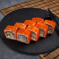 Ролл Калифорния с креветкой в Sushi Max Kolpino