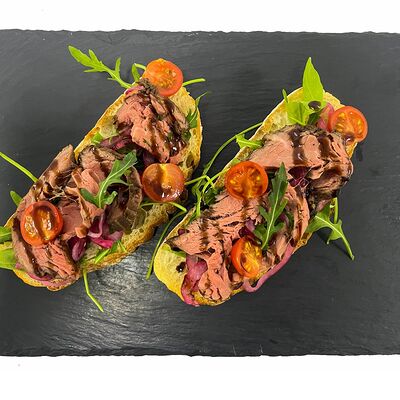 Брускетты с ростбифом в Мегаполис по цене 520 ₽