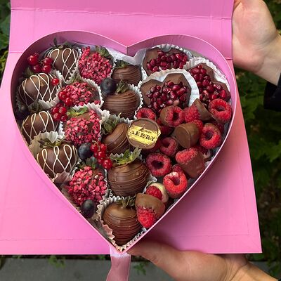 Клубника в шоколаде в Kissberry по цене 9500 ₽