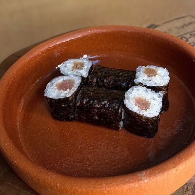 Магуро мини в Black Ocean Sushi по цене 220 ₽