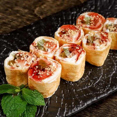 Ролл Киви-банан в Суши & Саке Izakaya Bar по цене 471 ₽
