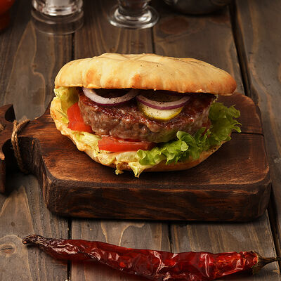 Плескавица Балкан в Балкан Гриль Вкус Сербии по цене 860 ₽