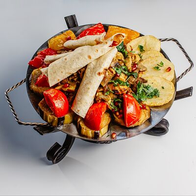 Садж-кебаб из курицы в Ривьера по цене 1600 ₽