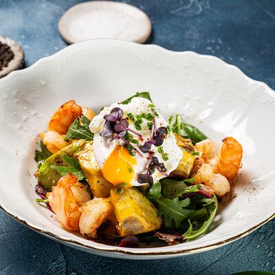 Авокадо с жареными тигровыми креветками в Buffalero di Mare по цене 1900 ₽