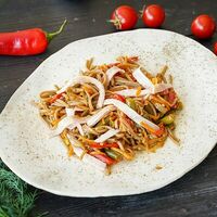 Вок с ветчиной и гречневой лапшой в PizzArt