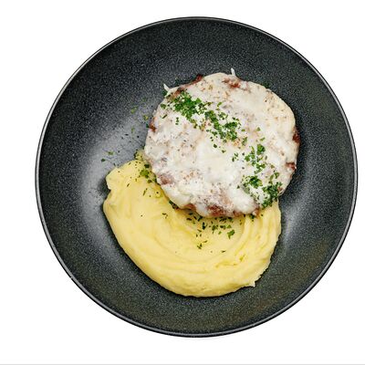 Бифштекс с картофельным пюрев Мистер лим по цене 410 ₽