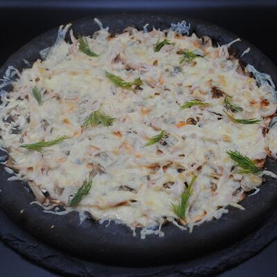 Пицца Грибная с курицей в Big Rolls по цене 700 ₽