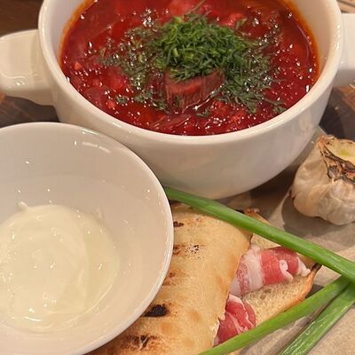 Борщ из говядины в Steller по цене 415 ₽