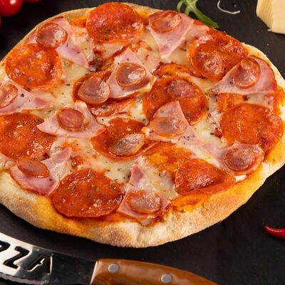 Римская пицца Фермерская в S & T Pizza Room по цене 659 ₽