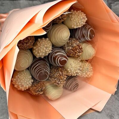 Букет из клубники в шоколаде Осенний бал в Berry sweets по цене 2685 ₽