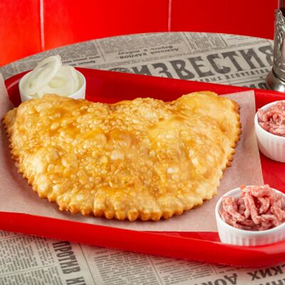 Чебурек Брежневский cвинo-говяжий в ЧебуречнаяСССР по цене 330 ₽