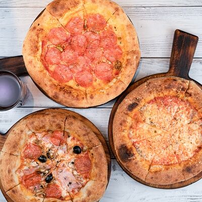 Комбо пицца в Перчини на огне по цене 990