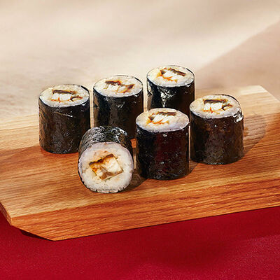 Маки с угрем в Тануки по цене 365 ₽