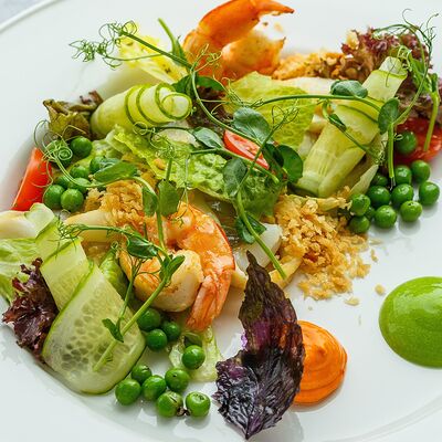 Салат с морепродуктами в Белая черешня по цене 850 ₽