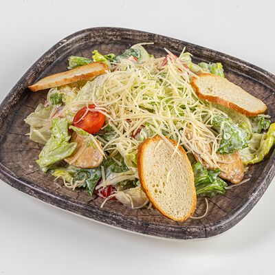 Цезарь с курицей в SQ PLOV по цене 3195 ₸