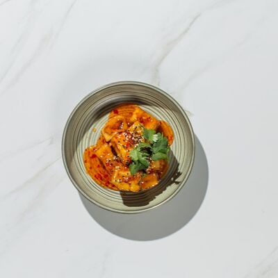 Баклажаны криспи с соусом свит чили в Sherwood Lounge Bar по цене 684 ₽